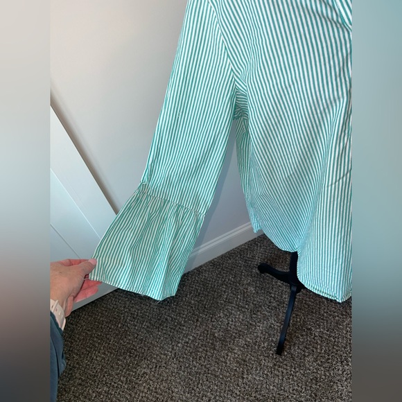 Talbots Green White Striped Bell Sleeve Popover Top Blouse Size L - Picture 2 of 9